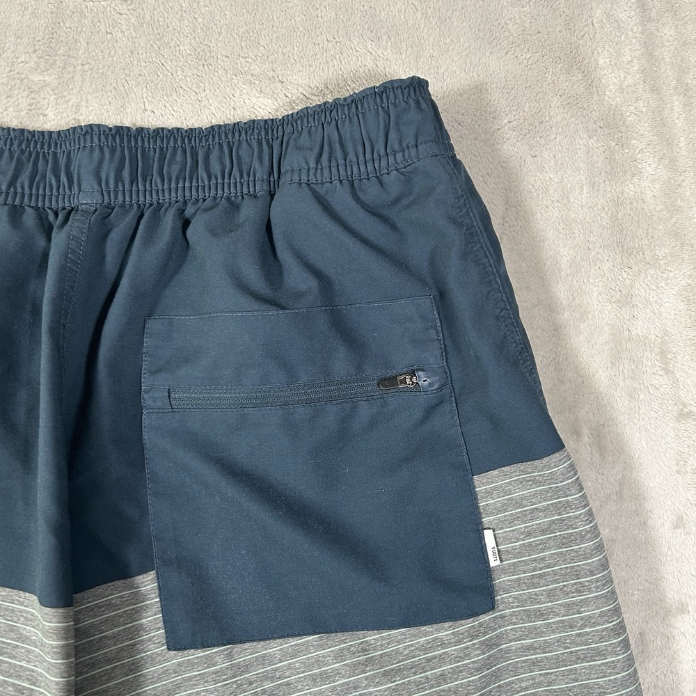 Vuori Trail Shorts 2.0 6" Mens L Blue Gray Striped Lined Athletic Performance - Picture 5 of 15